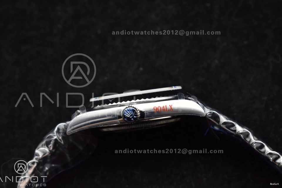 904L A2836 (Gain DayDate Dial SS Weight) President 40 V4 on Black Best Edition Steel Bracelet Blue QF 0503